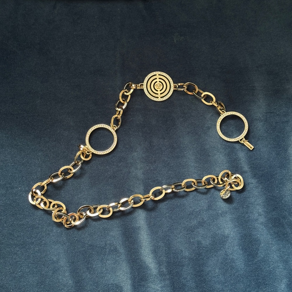Vintage‎ Versace
Medusa Rhinestone
Chain Belt - Picture 3 of 6